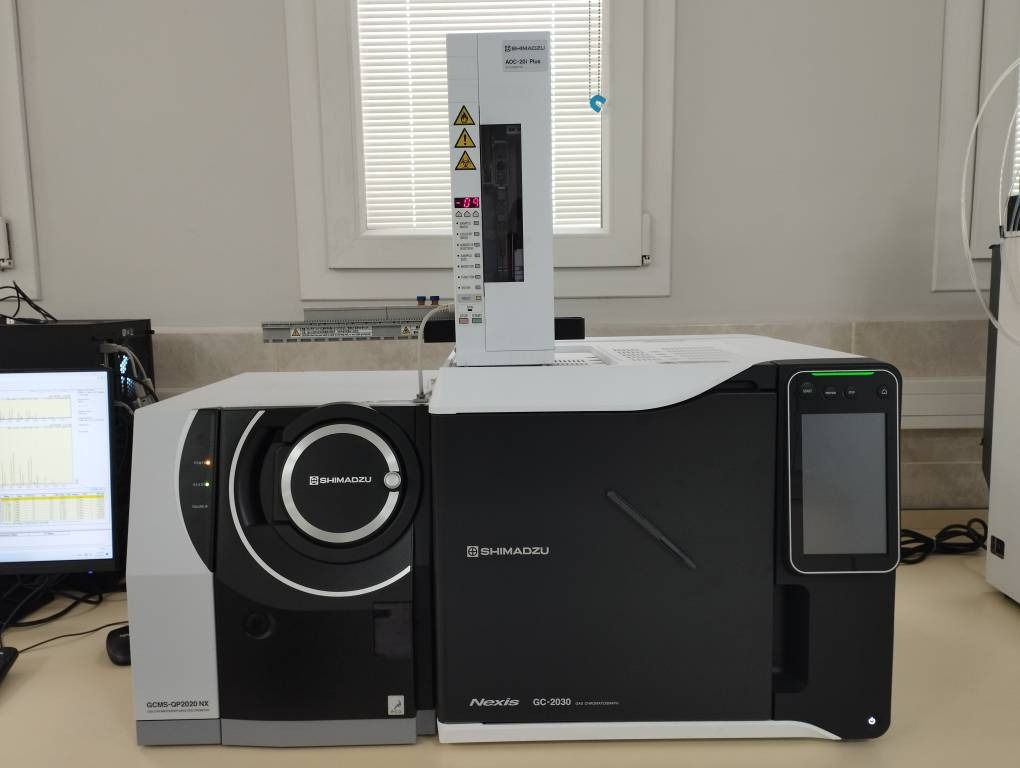 Shimadzu GCMS-QP2020 NX ve Nexis GC-2030 çift dedektörlü sistem